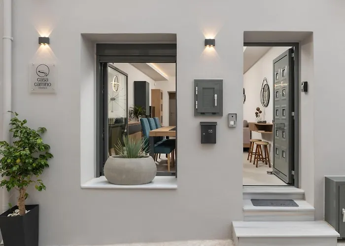 Σπίτι διακοπών 2 Bd Downtown With Private Parking 400 Meters Walk To The