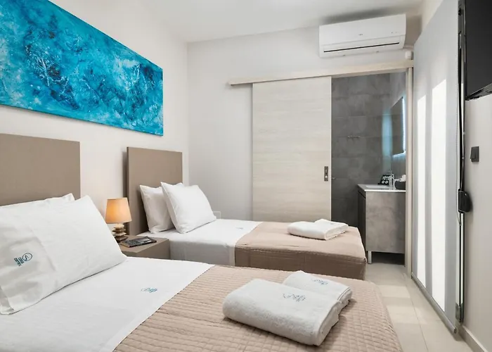 2 Bd Downtown With Private Parking 400 Meters Walk To The