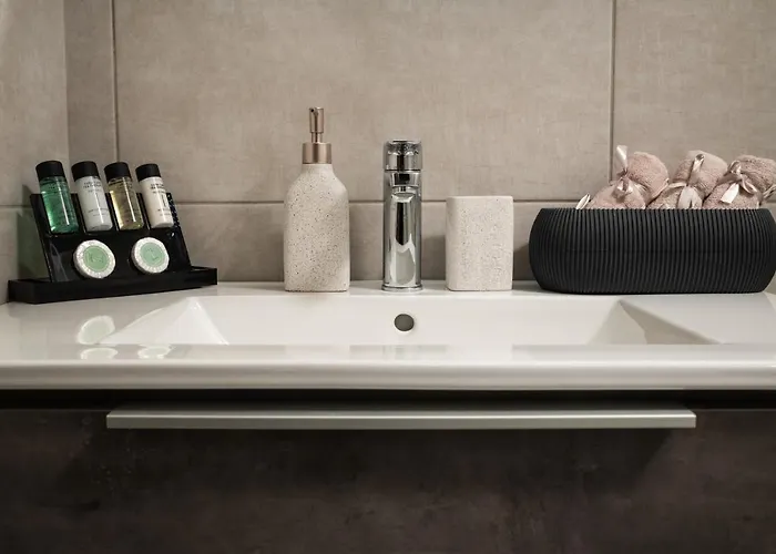 Σπίτι διακοπών 2 Bd Downtown With Private Parking 400 Meters Walk To The *