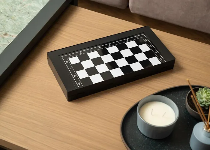 2 Bd Downtown With Private Parking 400 Meters Walk To The