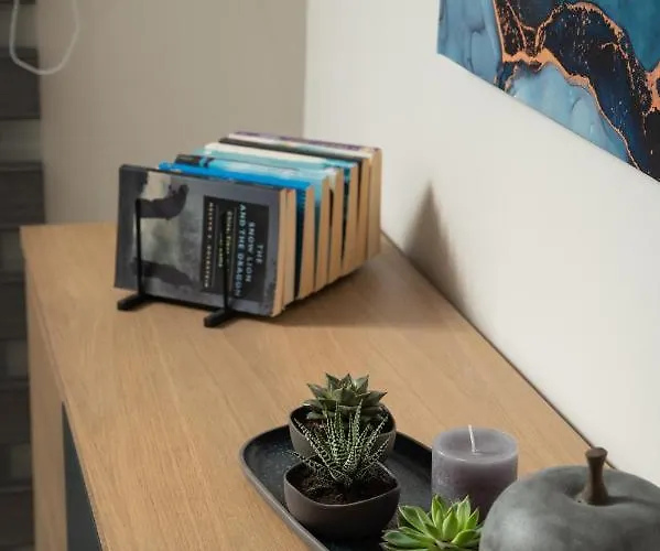 2 Bd Downtown With Private Parking 400 Meters Walk To The Ханья