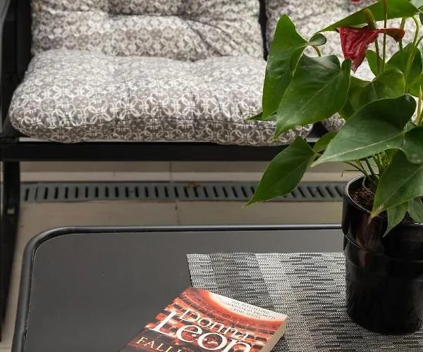 2 Bd Downtown With Private Parking 400 Meters Walk To The Feriehus *